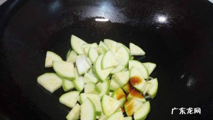 虾仁炒角瓜鸡蛋的家常做法