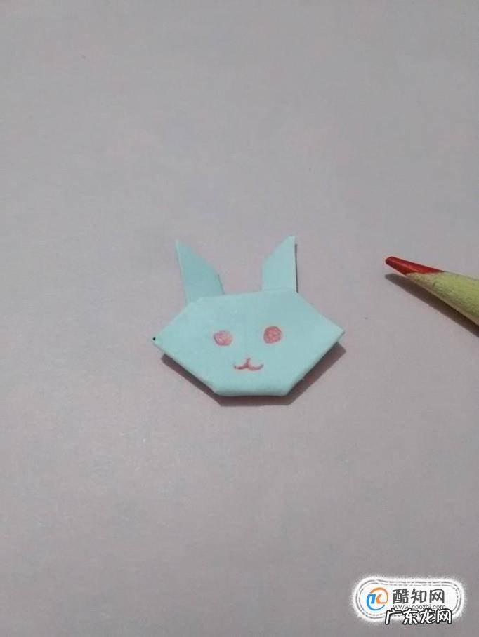 简单折纸之可爱的小兔子