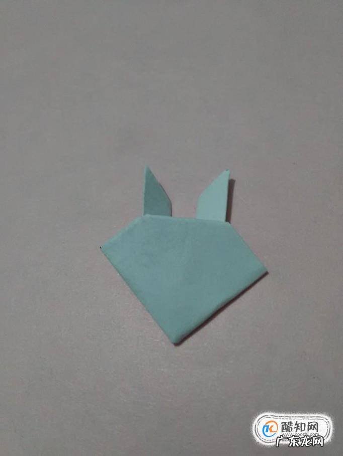 简单折纸之可爱的小兔子
