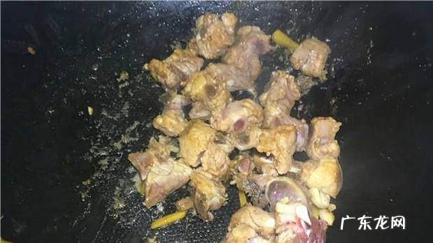 西红柿红烧排骨的家常做法