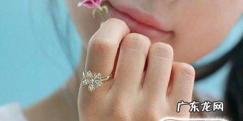 情侣戒指的戴法