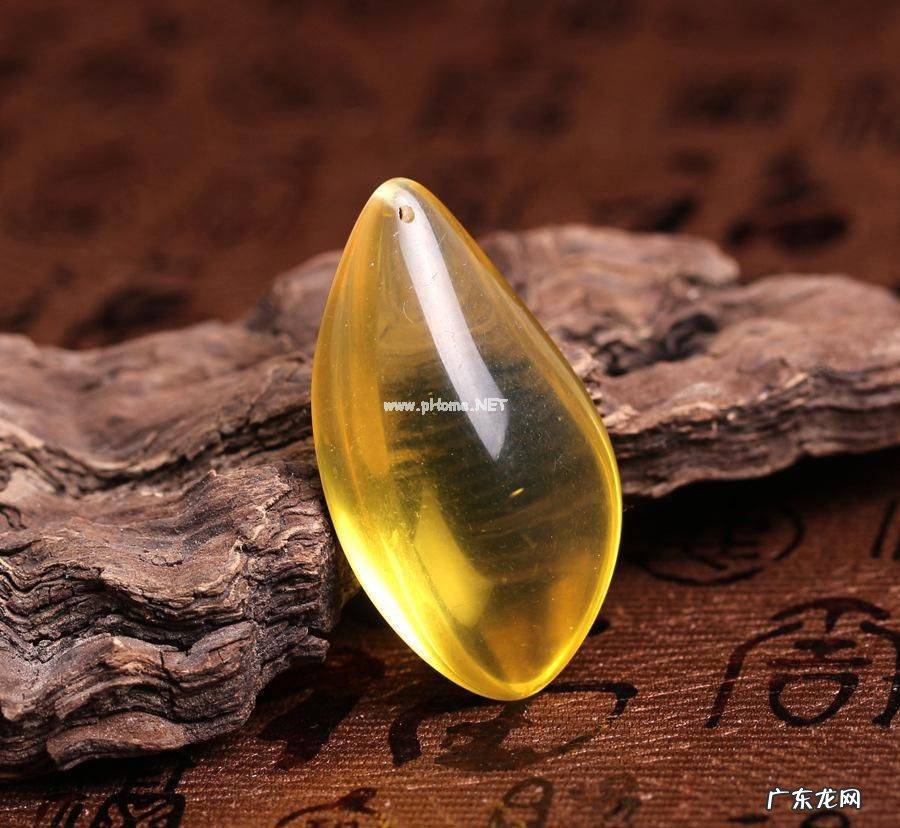 琥珀是怎么形成的