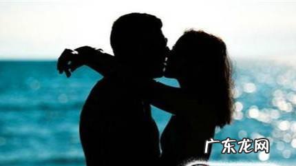 情侣之间如何接吻