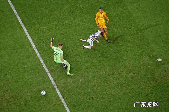 马拉多纳在激励我们 阿根廷5次半决赛全部晋级