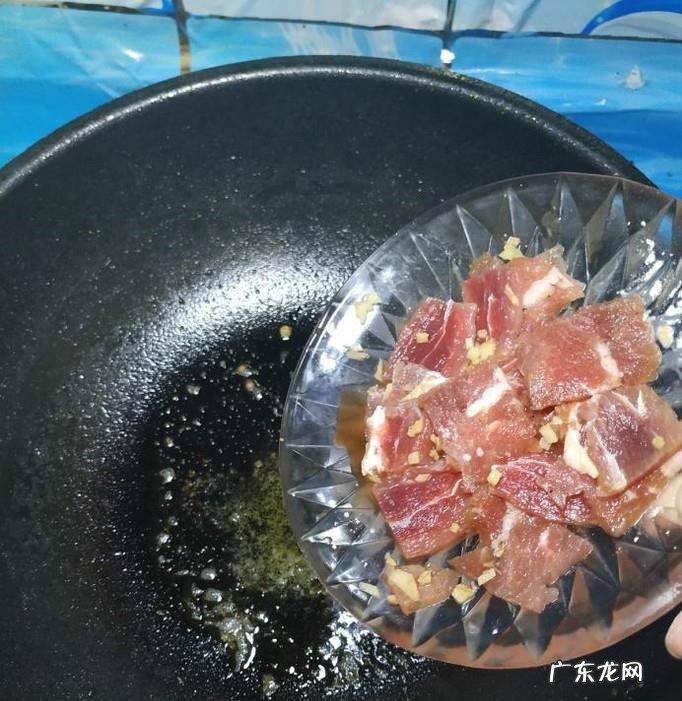 怎样做美味的红烧土豆萝卜牛肉