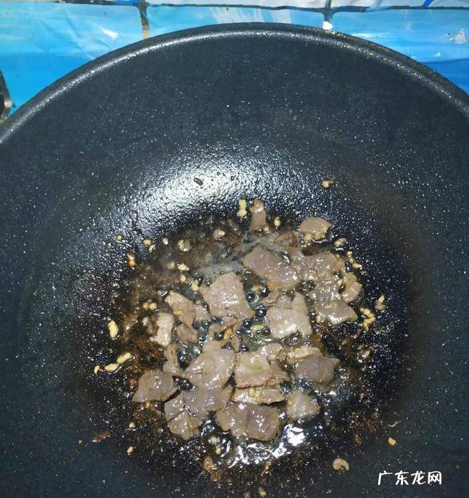 怎样做美味的红烧土豆萝卜牛肉