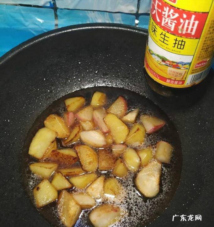 怎样做美味的红烧土豆萝卜牛肉