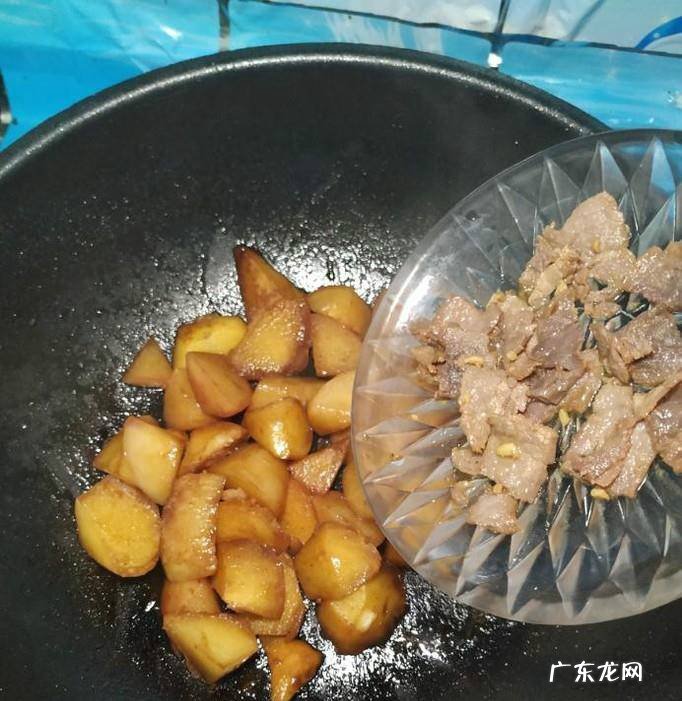 怎样做美味的红烧土豆萝卜牛肉