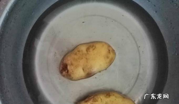 茴香炒虾皮鸡蛋的家常做法