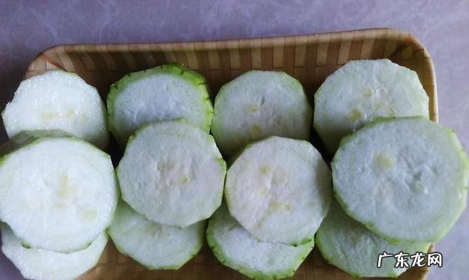 仔姜丝蒸丝瓜的做法