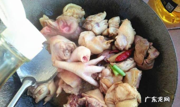 怎样做土豆炖鸡电饭煲美味土豆炖鸡家常做法