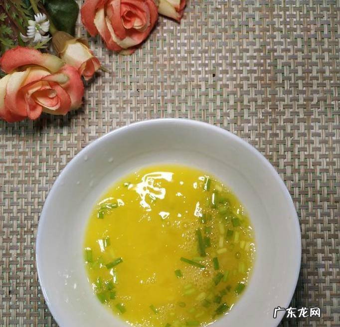 怎样做美味的黄瓜胡萝卜炒鸡蛋