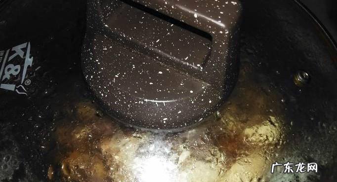 水豆腐焖鸡心的做法