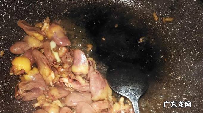 水豆腐焖鸡心的做法