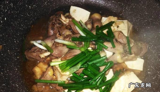 水豆腐焖鸡心的做法