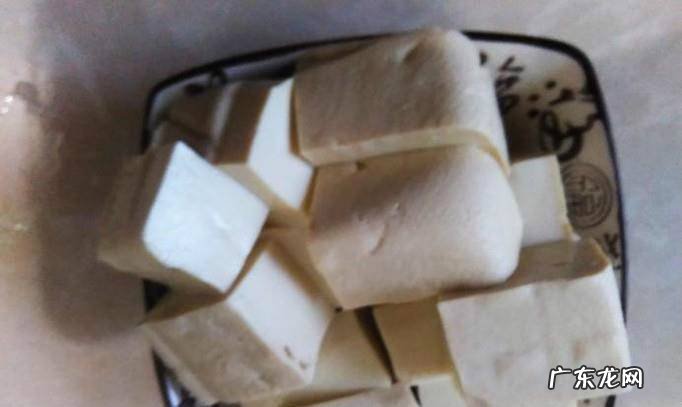 水豆腐焖鸡心的做法