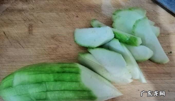 超好吃的丝瓜炒豆腐做法