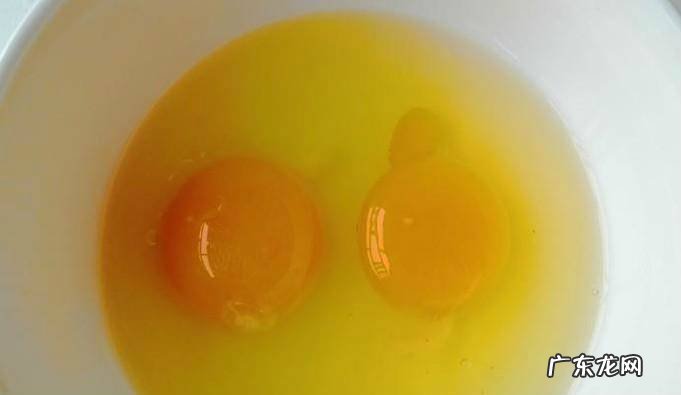 家常西葫芦鸡蛋炒圆葱的做法