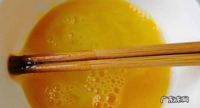 家常西葫芦鸡蛋炒圆葱的做法