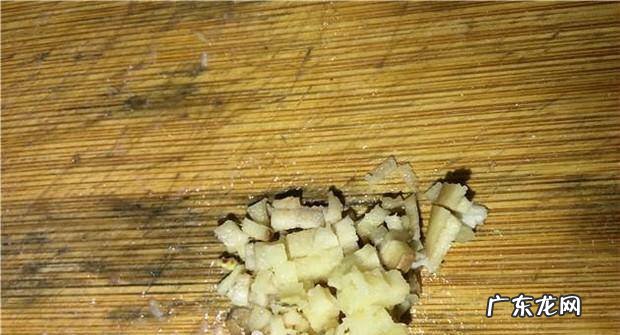 广东白切鸡的家常做法