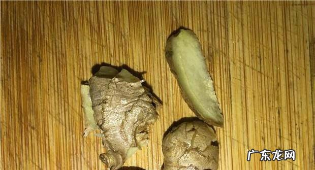 广东白切鸡的家常做法