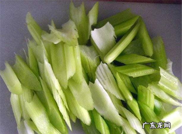 家常芹菜炒肉的做法