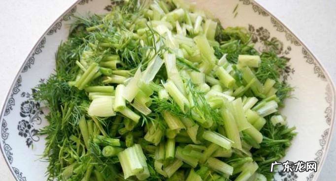 酱炒茴香鸡蛋的家常做法