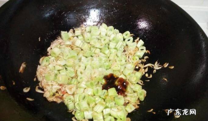 虾皮炒芸豆的家常做法