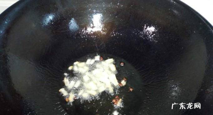 虾皮炒芸豆的家常做法