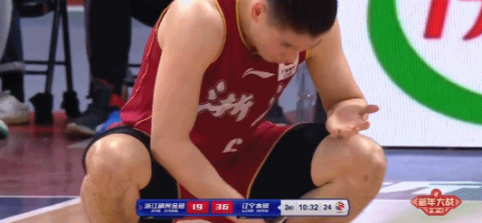 弗格41分 辽宁胜浙江终结对手3连胜