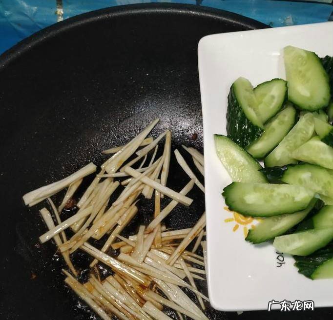怎样做美味的黄瓜茭白炒牛肉末
