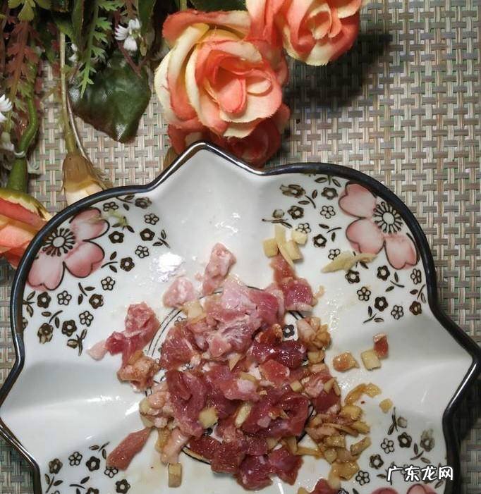 怎样做美味的黄瓜茭白炒牛肉末