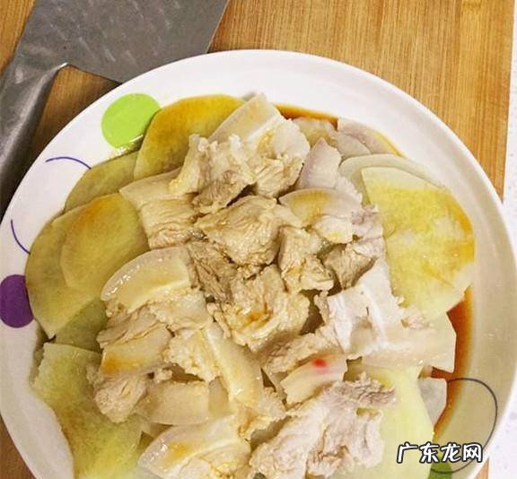 酸辣五花肉土豆片的家常做法