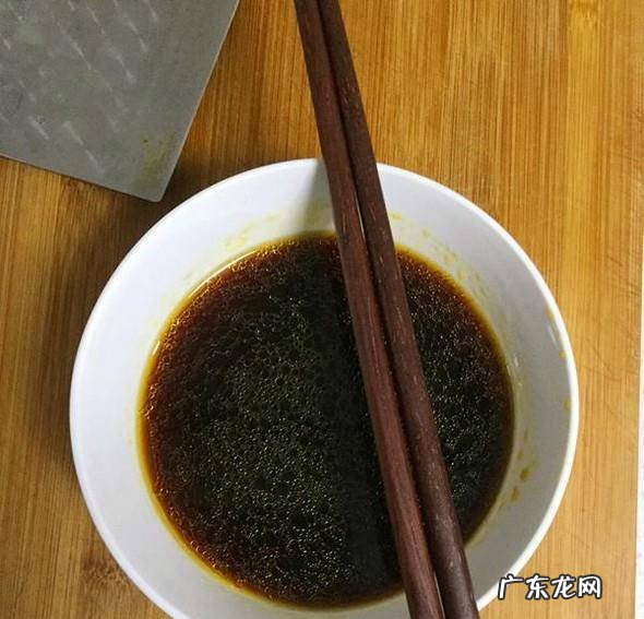 酸辣五花肉土豆片的家常做法