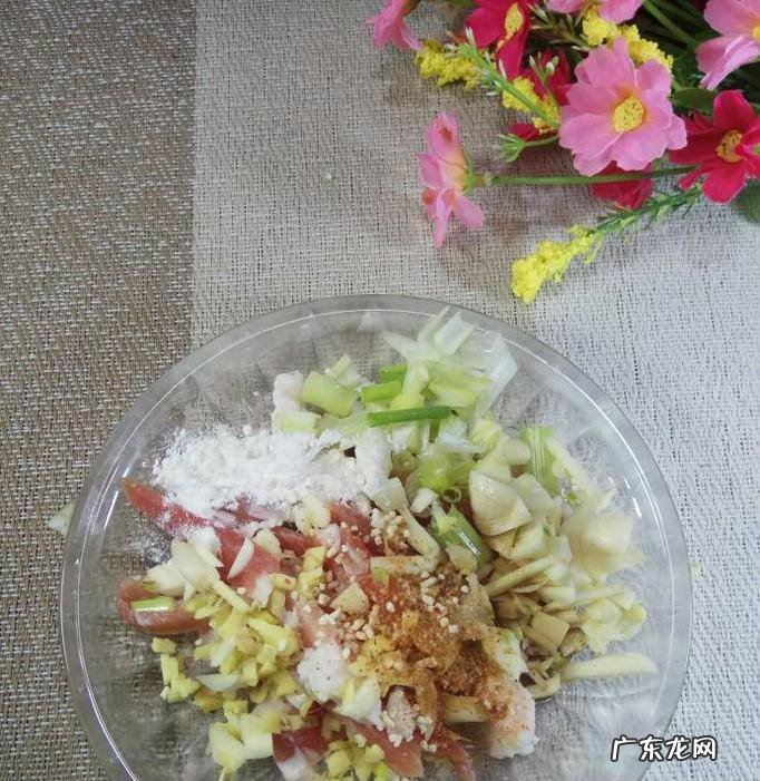 怎样做美味的青椒木耳炒肉丝