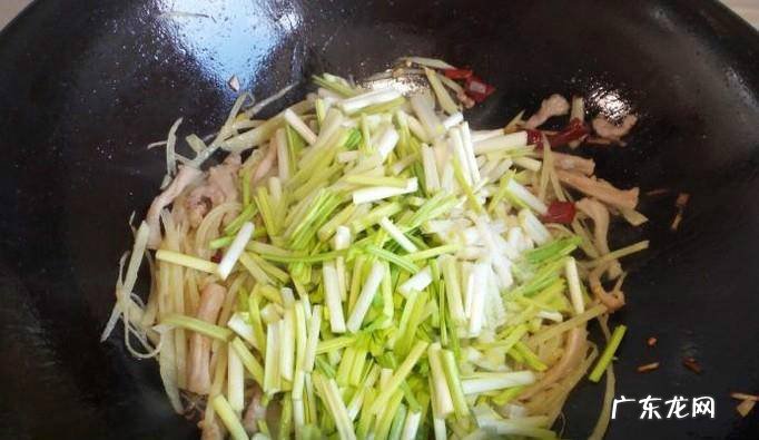 韭黄炒土豆丝的家常做法