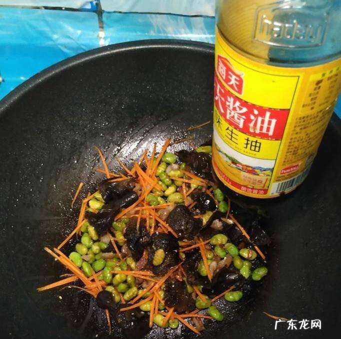 怎样做美味的木耳毛豆炒肉丝