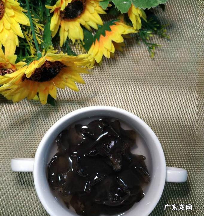 怎样做美味的木耳毛豆炒肉丝