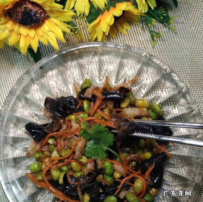 怎样做美味的木耳毛豆炒肉丝