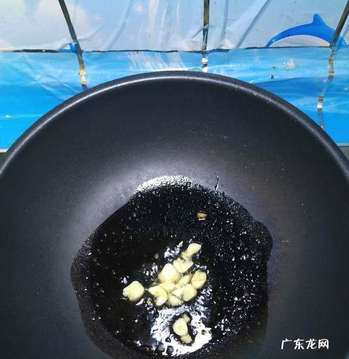 怎样做美味的黄豆芽青椒炒豆干