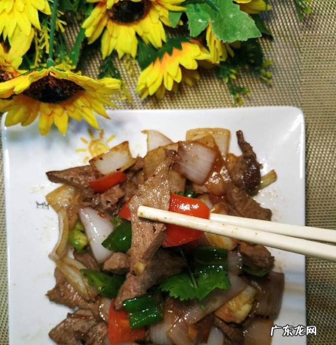 怎样做美味的洋葱炒猪肝
