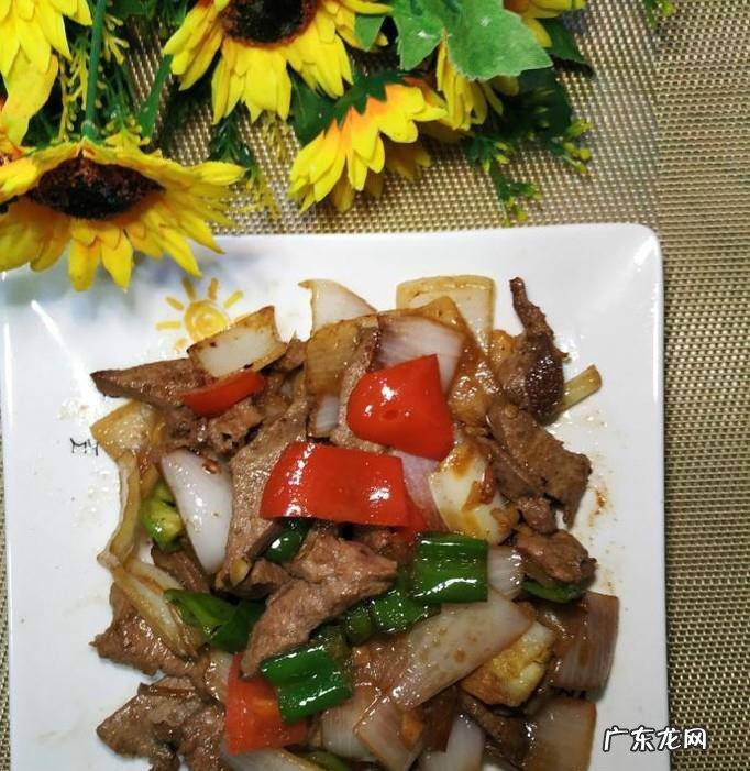 怎样做美味的洋葱炒猪肝