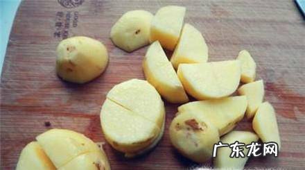 鸡肉炖土豆怎么做