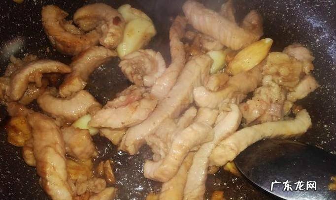 韭菜炒瘦肉丝的家常做法