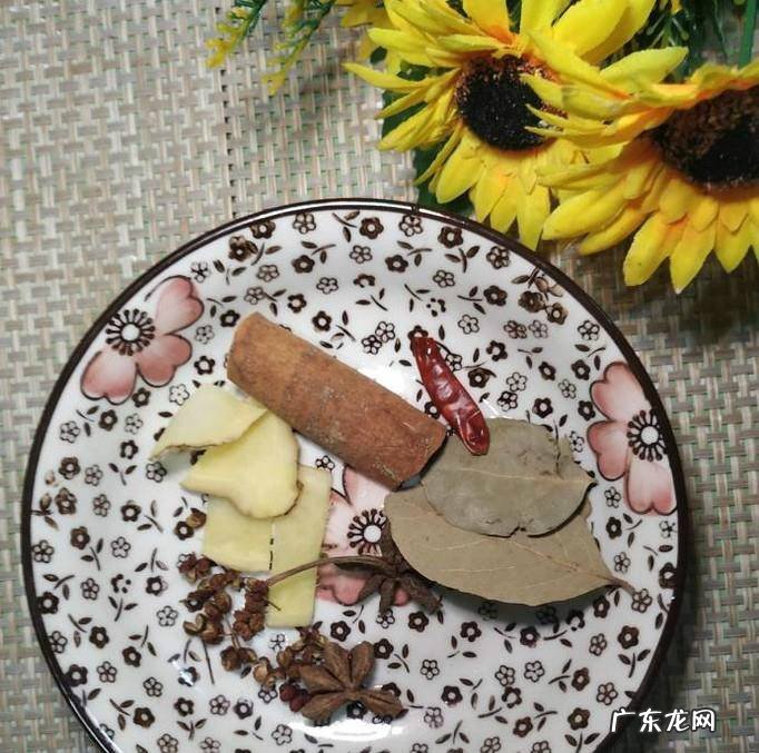 怎样做美味的胡萝卜土豆炖排骨