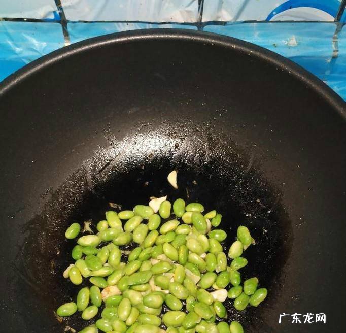 怎样做美味的毛豆烧豆腐
