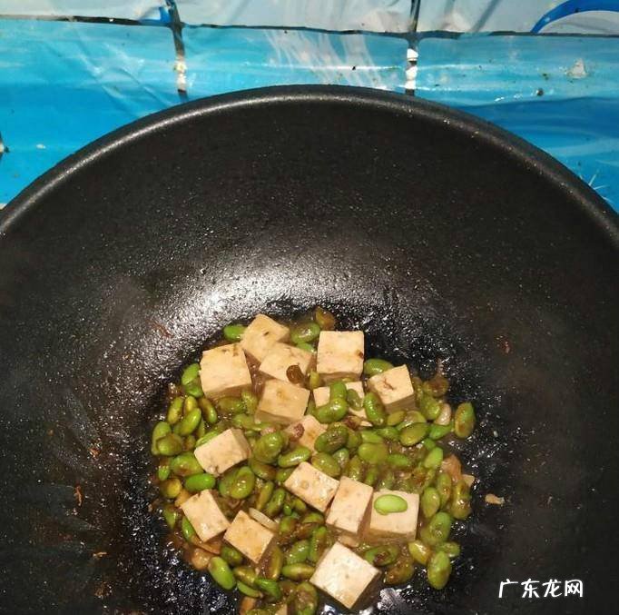怎样做美味的毛豆烧豆腐