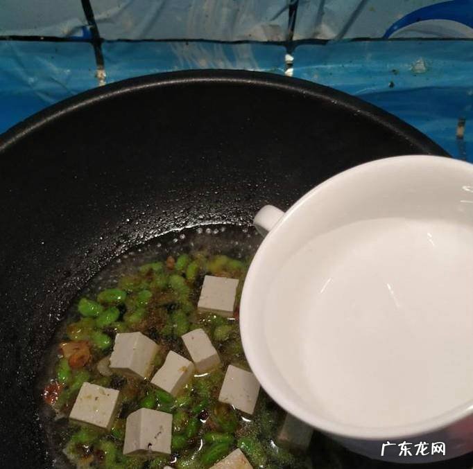 怎样做美味的毛豆烧豆腐