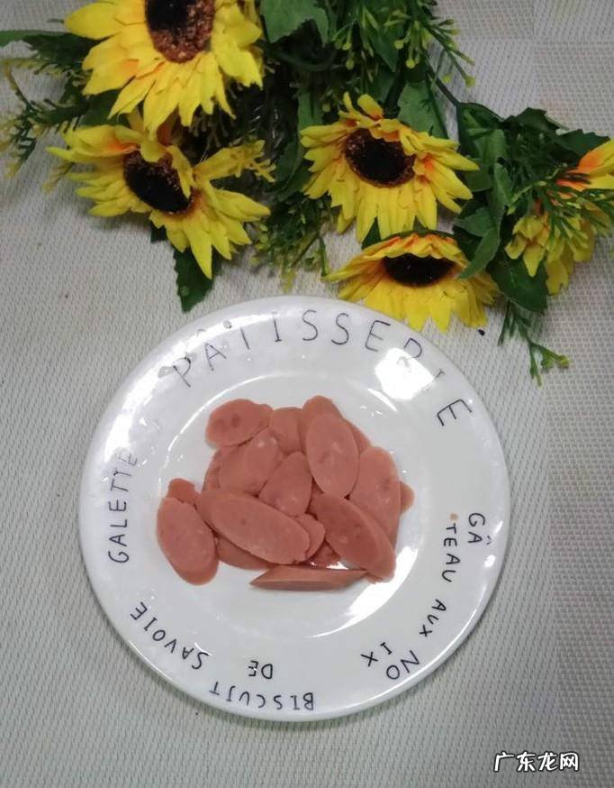 怎样做美味的土豆香肠炒豆腐