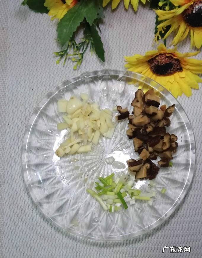 怎样做五香南瓜糯米饭